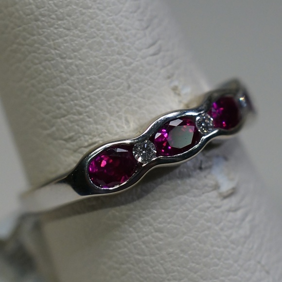 18KW Gold Genuine Ruby & Diamond Ring - Picture 2 of 5